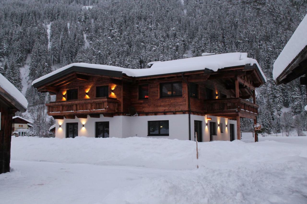 Villa Alpin Holzgau Exteriör bild